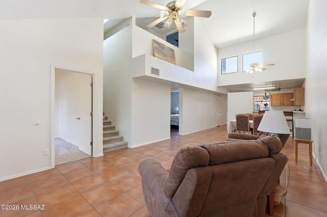601 W Redondo Drive, Tucson, AZ 85705
