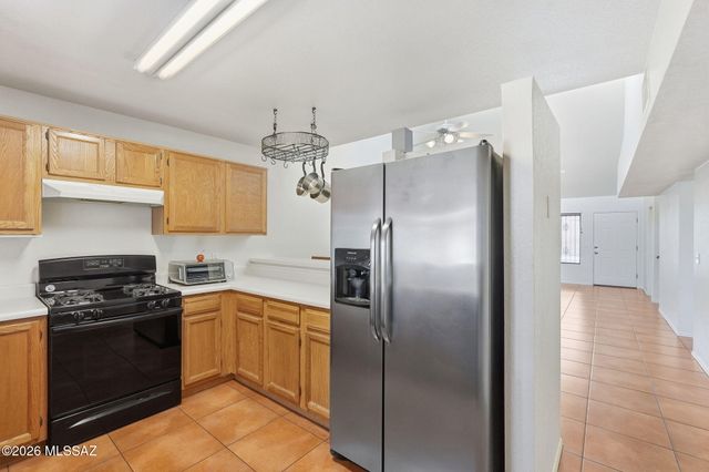 601 W Redondo Drive, Tucson, AZ 85705