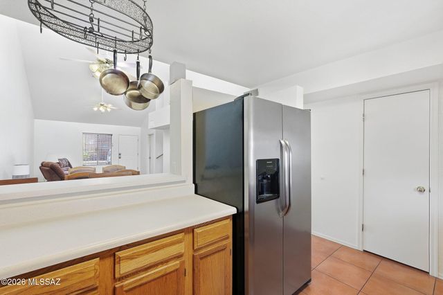 601 W Redondo Drive, Tucson, AZ 85705