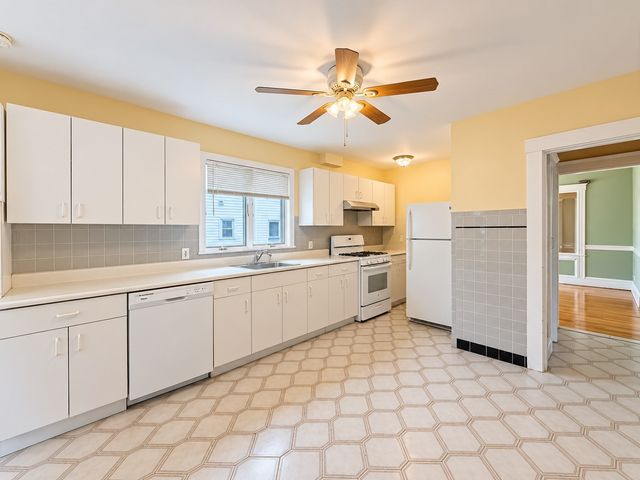 85 Boston Ave 1, Somerville, MA 02144