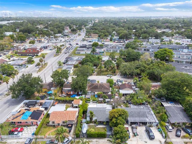 2222 NW 105th St, Miami, FL 33147