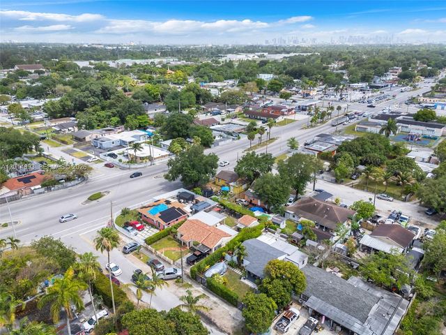 2222 NW 105th St, Miami, FL 33147