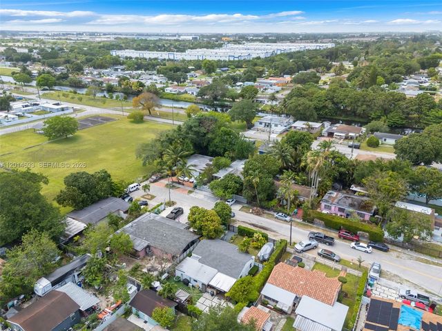 2222 NW 105th St, Miami, FL 33147