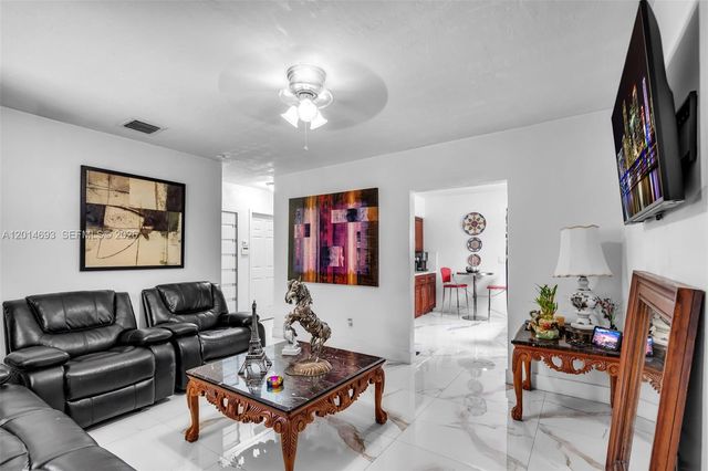 2222 NW 105th St, Miami, FL 33147