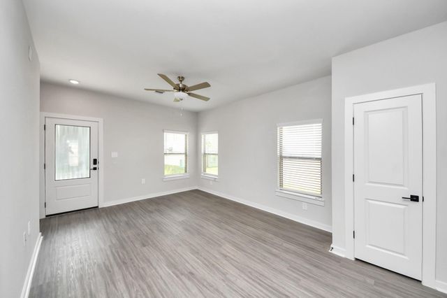 7711 Longmire Road 05, Conroe, TX 77304