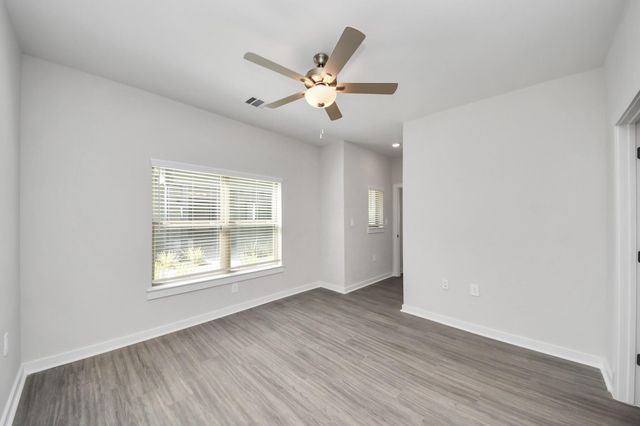 7711 Longmire Road 05, Conroe, TX 77304