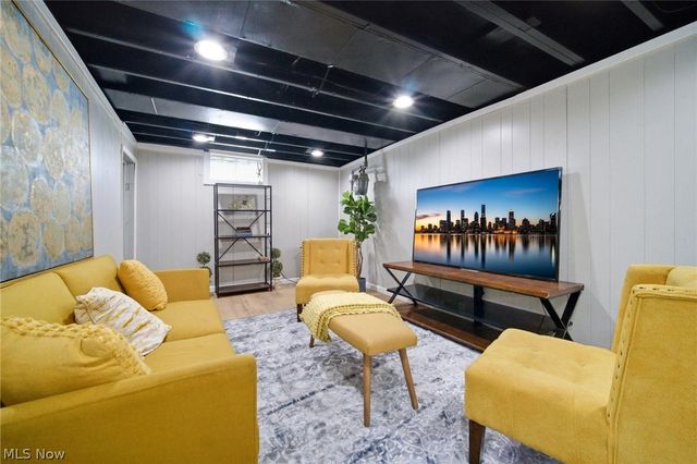 4437 E 158th Street, Cleveland, OH 44128