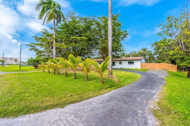 535 N Biscayne River Dr, Miami, FL 33169