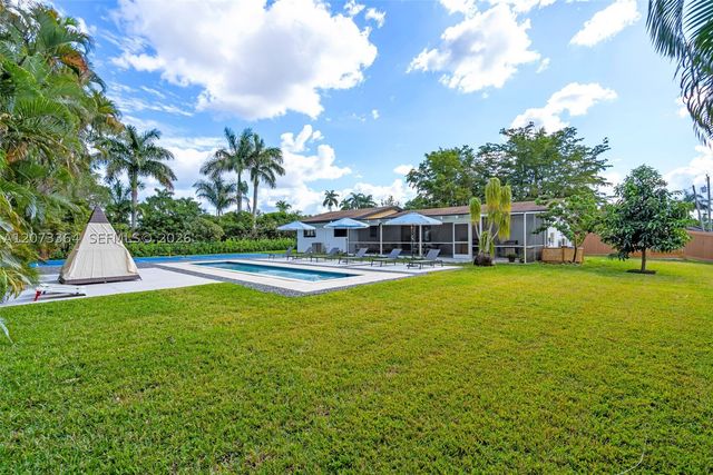 535 N Biscayne River Dr, Miami, FL 33169