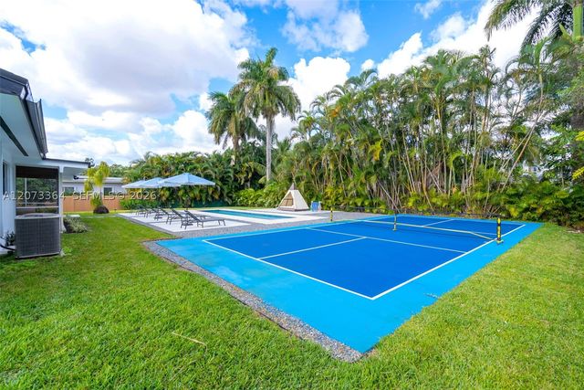 535 N Biscayne River Dr, Miami, FL 33169
