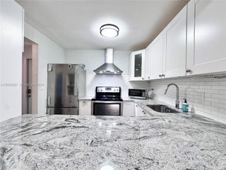 9974 SW 88th Street 1016, Miami, FL 33176