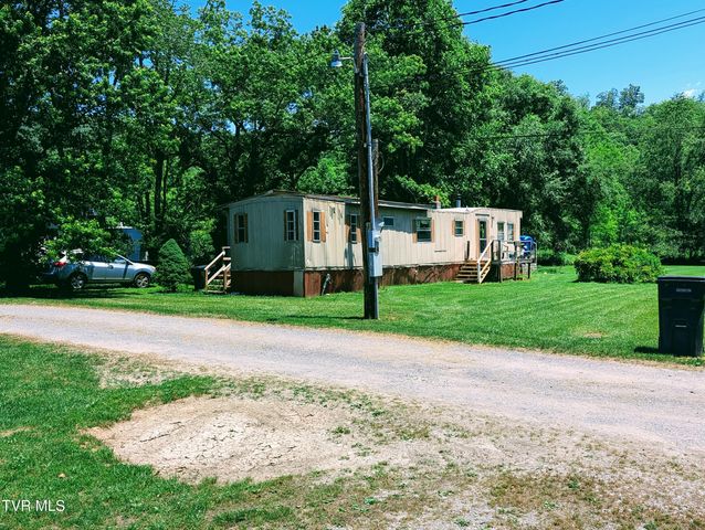 10223 Tacoma School Road, Coeburn, VA 24230