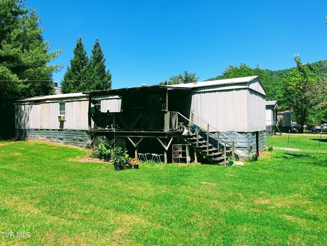 10223 Tacoma School Road, Coeburn, VA 24230