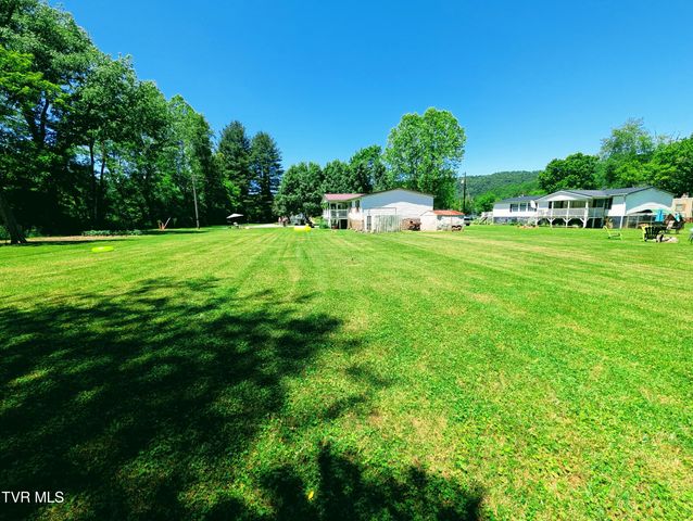 10223 Tacoma School Road, Coeburn, VA 24230