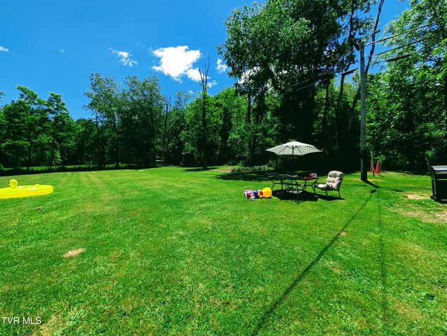 10223 Tacoma School Road, Coeburn, VA 24230