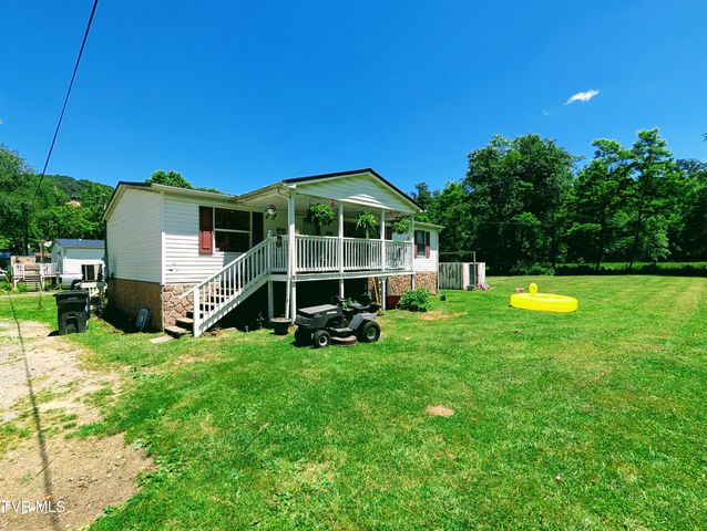 10223 Tacoma School Road, Coeburn, VA 24230