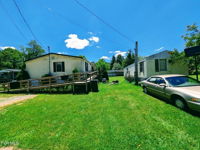 10223 Tacoma School Road, Coeburn, VA 24230