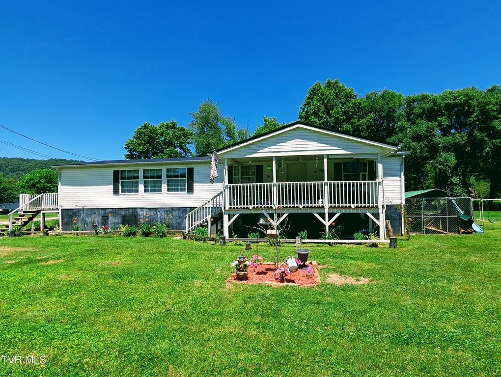 10223 Tacoma School Road, Coeburn, VA 24230
