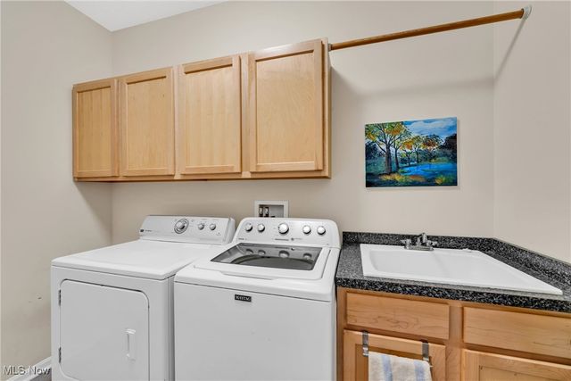 693 Coronado Circle, Avon Lake, OH 44012