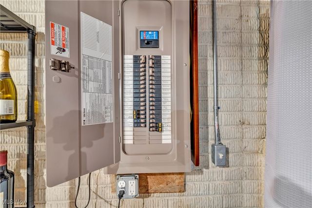 693 Coronado Circle, Avon Lake, OH 44012