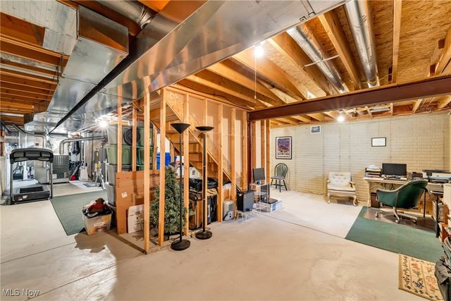 693 Coronado Circle, Avon Lake, OH 44012