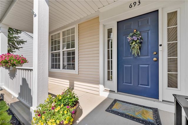 693 Coronado Circle, Avon Lake, OH 44012