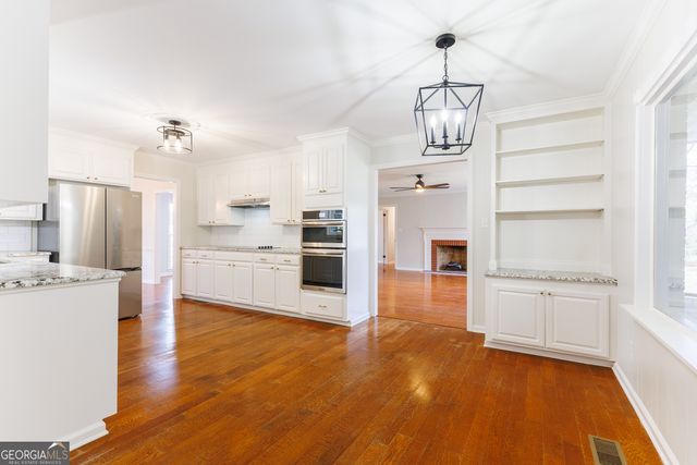 2307 Riverhill Drive, Valdosta, GA 31602