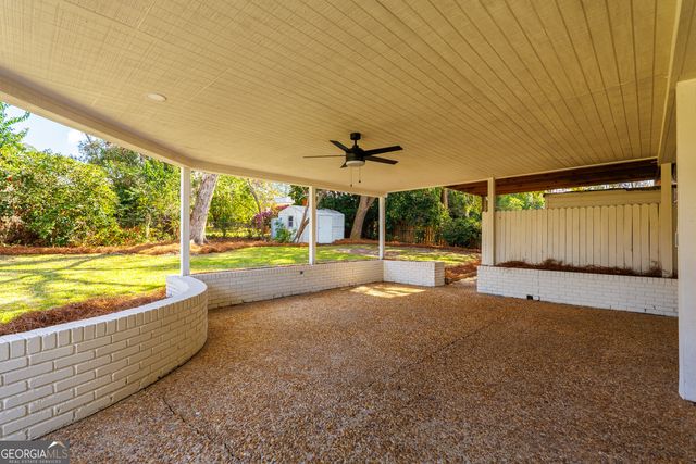 2307 Riverhill Drive, Valdosta, GA 31602