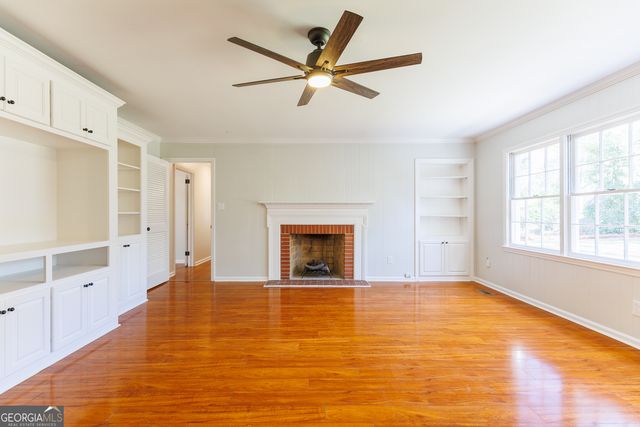 2307 Riverhill Drive, Valdosta, GA 31602