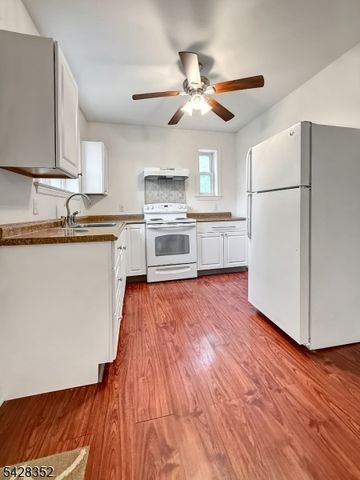 91 Clinton Ave, Mansfield Twp., NJ 07865