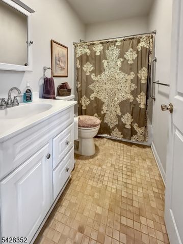 91 Clinton Ave, Mansfield Twp., NJ 07865