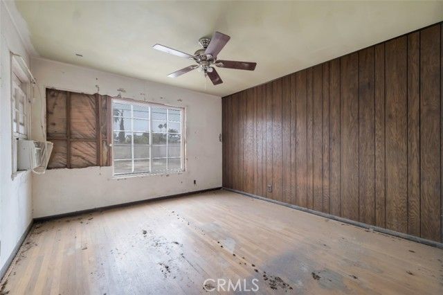 9949 Noble Avenue, San Fernando, CA 91345