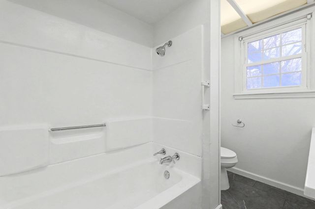 721 W 5th St, Newton, KS 67114