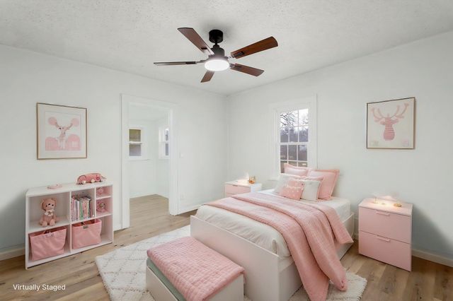 721 W 5th St, Newton, KS 67114