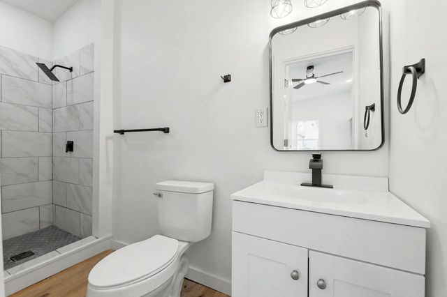 721 W 5th St, Newton, KS 67114