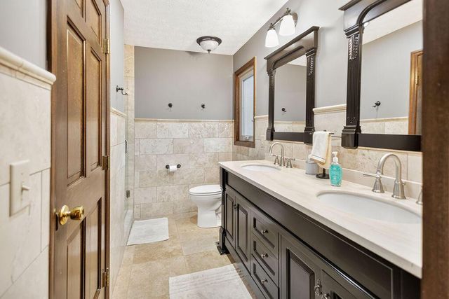 188 Mainsail Drive, Westerville, OH 43081