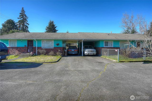 305 138th Street E, Tacoma, WA 98445