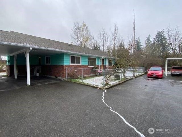 305 138th Street E, Tacoma, WA 98445