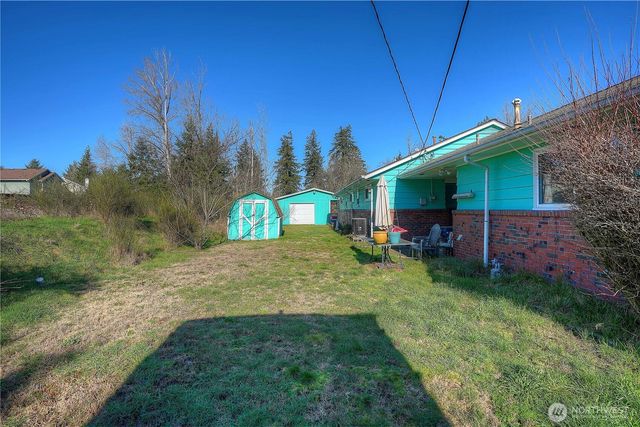 305 138th Street E, Tacoma, WA 98445