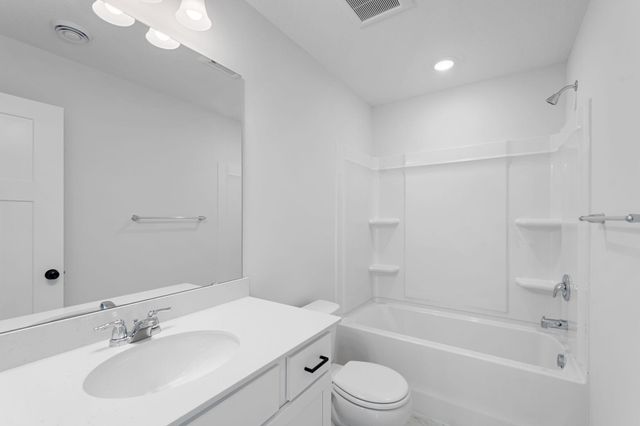 1011 130th Court E, Rosemount, MN 55068
