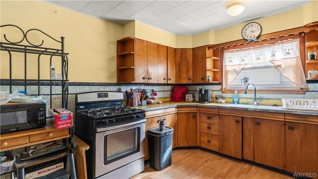 27 Johnson Street, Lackawanna, NY 14218