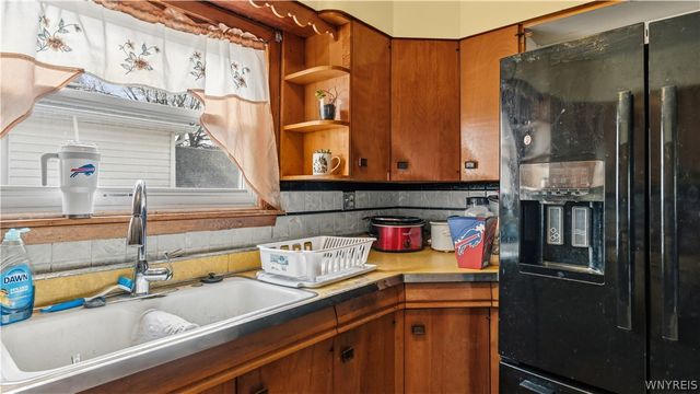 27 Johnson Street, Lackawanna, NY 14218