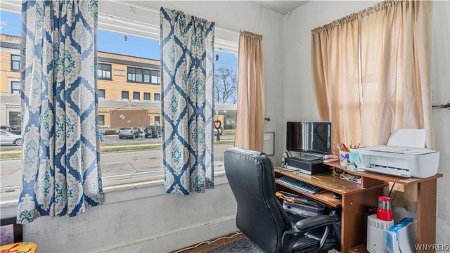 27 Johnson Street, Lackawanna, NY 14218