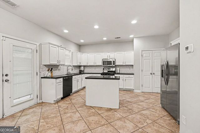 1641 Hedington Court SE, Lawrenceville, GA 30045