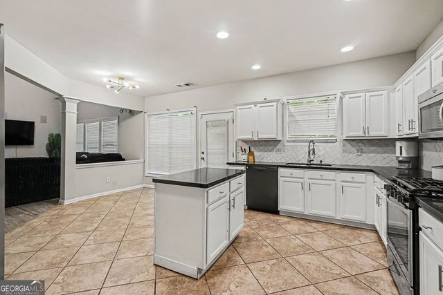 1641 Hedington Court SE, Lawrenceville, GA 30045
