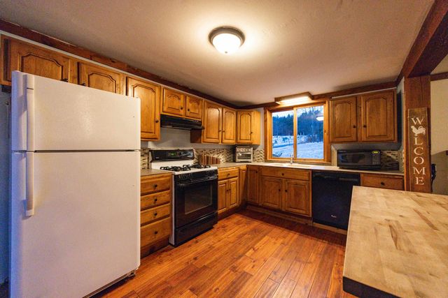 529 New Hampshire Route 25, Warren, NH 03279