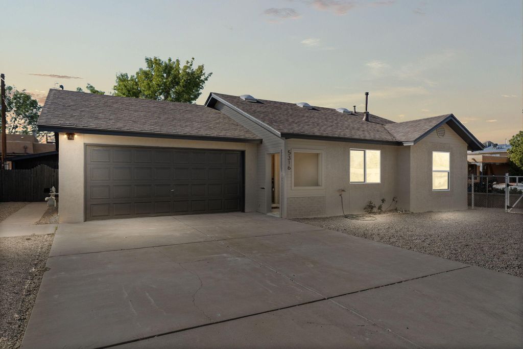 5316 Summer Avenue NE, Albuquerque, NM 87110