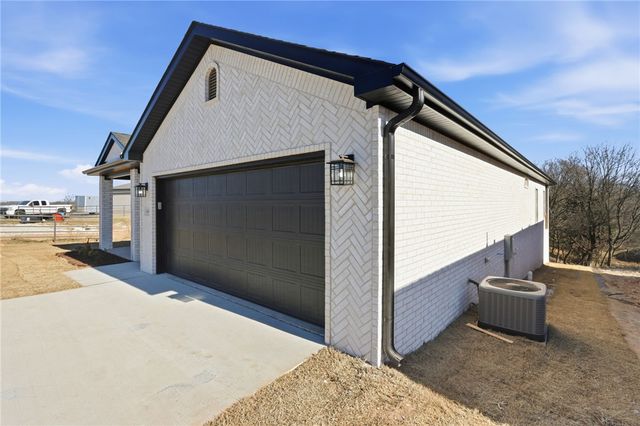 4569 Gibson Street, Springdale, AR 72762