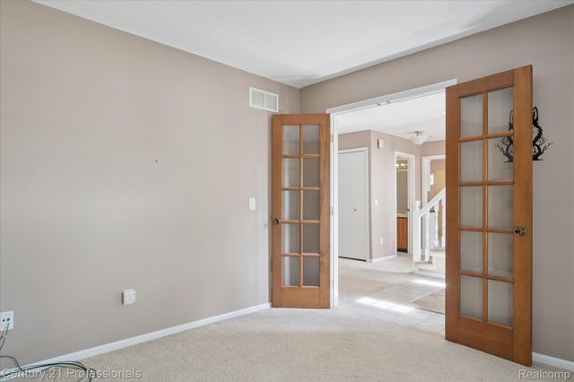 46328 N Northvalley Drive, Northville, MI 48167