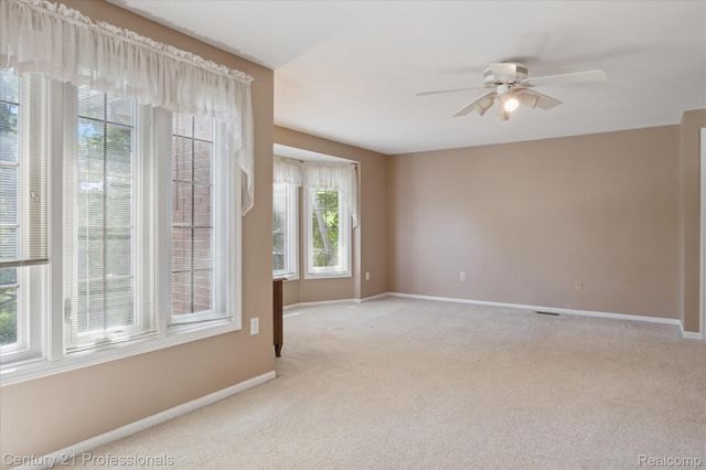 46328 N Northvalley Drive, Northville, MI 48167